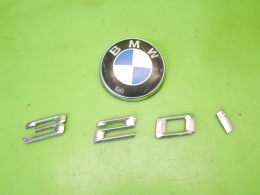 Logo znaczek emblemat tył BMW E46 320i KOMBI 98-01