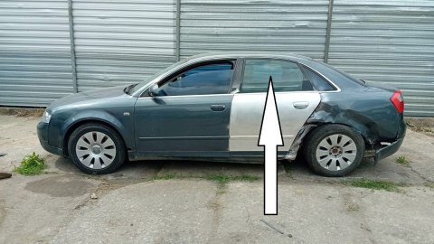 SZYBA DRZWIOWA LEWA TYŁ AUDI A4 B6 SEDAN 00-04