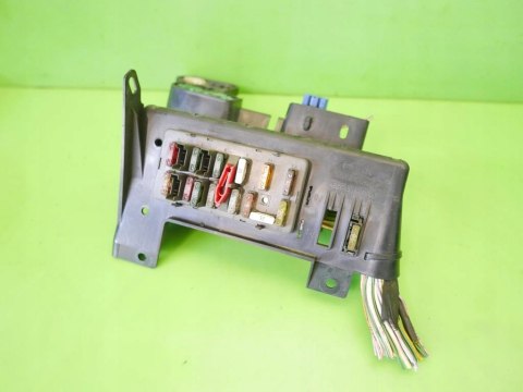 SKRZYNKA BEZPIECZNIKÓW CITROEN JUMPY I PHI 1.9 D