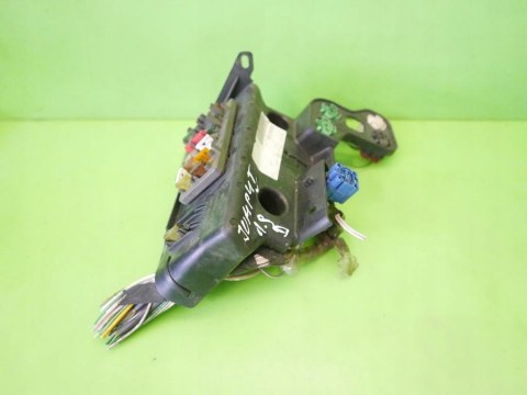 SKRZYNKA BEZPIECZNIKÓW CITROEN JUMPY I PHI 1.9 D