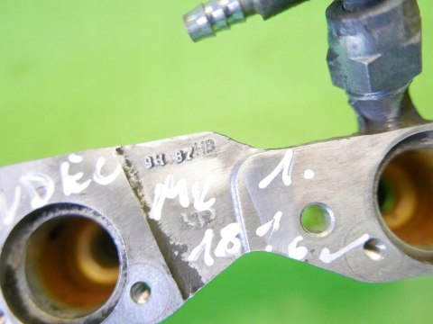 REGULATOR ZAWÓR PALIWA +LISTWA FORD MONDEO MK1 1.8 REGULATOR ZAWÓR PALIWA +LISTWA FORD MONDEO MK1 1.8