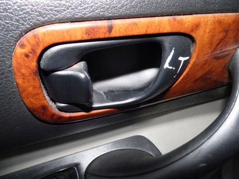 KLAMKA WEWNĘTRZNA LEWA TYŁ DAEWOO TACUMA U100 00- KLAMKA WEWNĘTRZNA LEWA TYŁ DAEWOO TACUMA U100 00-