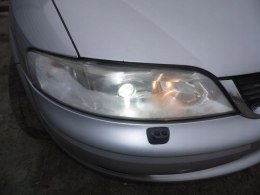 LAMPA PRAWA PRZÓD OPEL VECTRA B FL XENON 99-02