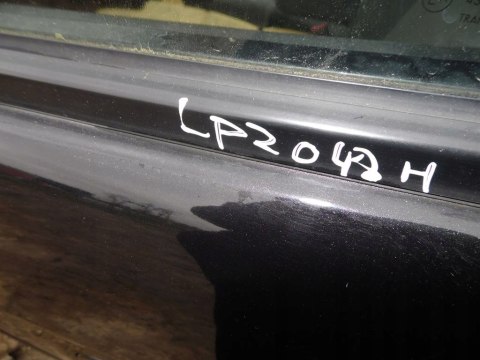 LISTWA ZGARNIAJĄCA LEWA PRZÓD DAEWOO TACUMA U100 LISTWA ZGARNIAJĄCA LEWA PRZÓD DAEWOO TACUMA U100