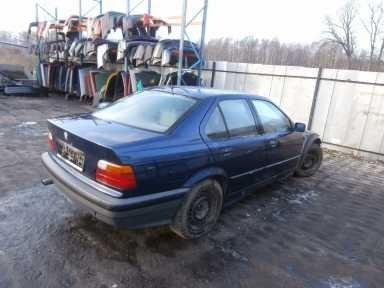 OBEJMY MOCOWANIA LISTWY ZBIORNIKA BMW E36 SEDAN OBEJMY MOCOWANIA LISTWY ZBIORNIKA BMW E36 SEDAN