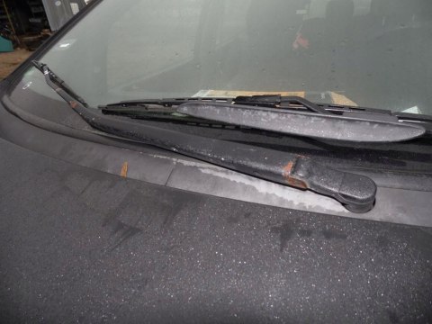 RAMIĘ WYCIERACZKI PRAWE PRZÓD DAEWOO TACUMA I U100 RAMIĘ WYCIERACZKI PRAWE PRZÓD DAEWOO TACUMA I U100