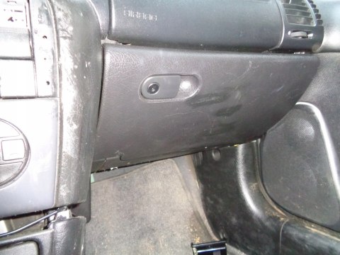 SCHOWEK PRAWY PASAŻERA OPEL VECTRA B FL 99-02