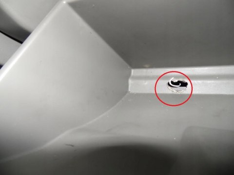 SCHOWEK PRAWY PASAŻERA Z DESKI DAEWOO TACUMA U100