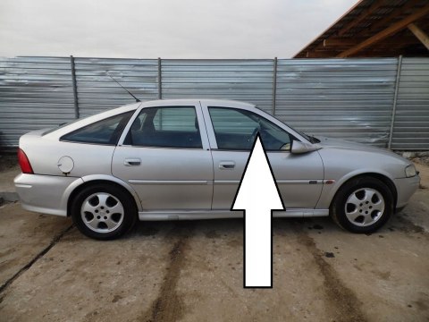 SZYBA DRZWIOWA PRAWA PRZÓD OPEL VECTRA B FL HB 99-