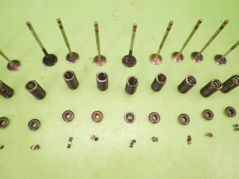 ZAWORY ZAWÓR AUDI A6 C5 2.8 V6 ACK 193KM 97-01