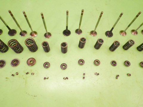 ZAWORY ZAWÓR AUDI A6 C5 2.8 V6 ACK 193KM 97-01