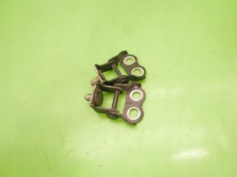 ZAWIASY KLAPY TYŁ BAGAŻNIKA TOYOTA YARIS I FL 209