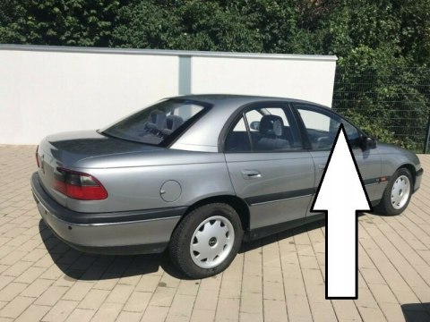 SZYBA DRZWIOWA PRAWA PRZÓD OPEL OMEGA B SEDAN