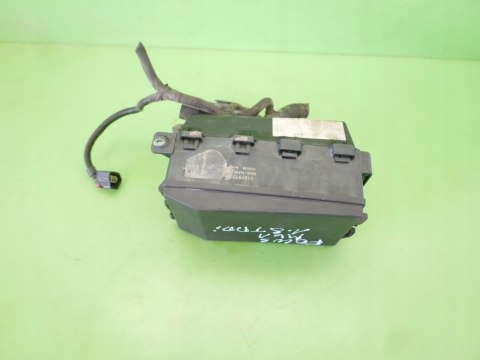 SKRZYNKA BEZPIECZNIKÓW FORD FOCUS MK1 1.8 TDDI 98-