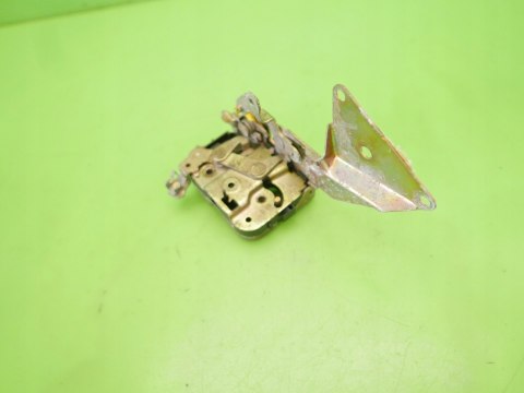 ZAMEK DRZWI TYŁ PRAWY VOLVO S40 I SEDAN 95-99