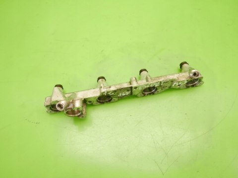 LISTWA WTRYSKOWA FORD ESCORT MK7 1.6 16V 95-00 LISTWA WTRYSKOWA FORD ESCORT MK7 1.6 16V 95-00