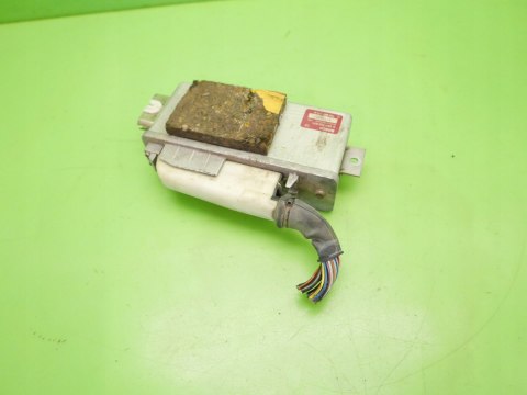 MODUŁ STEROWNIK ABS VW T4 TRANSPORTER 2.4 D 90-96