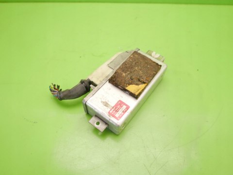 MODUŁ STEROWNIK ABS VW T4 TRANSPORTER 2.4 D 90-96