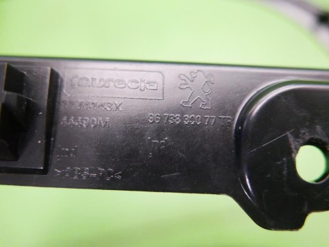 RAMKA PANEL DEKOR DESKI PEUGEOT 208 I PHI 12-15