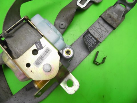 PAS BEZPIECZEŃSTWA PRAWY PRZÓD KIA SEDONA I 99-06