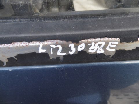 LISTWA ZGARNIAJĄCA LEWA TYŁ MITSUBISHI PAJERO II LISTWA ZGARNIAJĄCA LEWA TYŁ MITSUBISHI PAJERO II