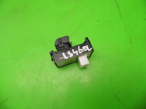 PRZEŁĄCZNIK SZYBY TYŁ LEWY LEXUS LS LS460L 12-17