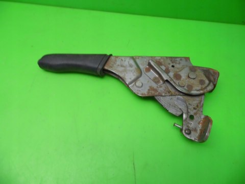 DŹWIGNIA HAMULCA RĘCZNEGO FORD COURIER 1.3 8V 95-