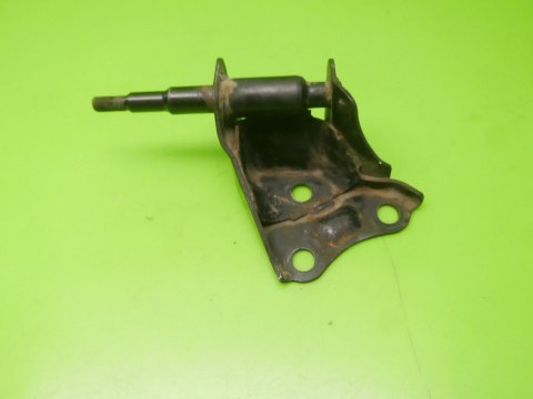 ŁAPA WSPORNIK SILNIKA MAZDA 323C BG IV 1.3 16V 91-