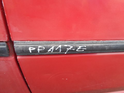 LISTWA DRZWIOWA PRAWA PRZÓD CITROEN AX PHII 3D HB LISTWA DRZWIOWA PRAWA PRZÓD CITROEN AX PHII 3D HB