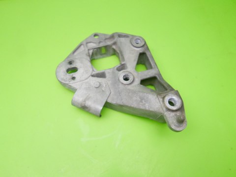 ŁAPA WSPORNIK SILNIKA RENAULT CLIO I PHI 1.2 8V