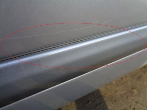 LISTWA DRZWIOWA PRAWA PRZÓD MERCEDES W210 SEDAN LISTWA DRZWIOWA PRAWA PRZÓD MERCEDES W210 SEDAN