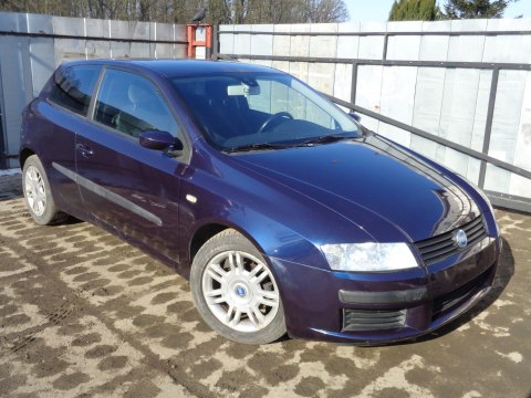 LISTWA ZGARNIAJĄCA LEWA PRZÓD FIAT STILO 3D HB 01- LISTWA ZGARNIAJĄCA LEWA PRZÓD FIAT STILO 3D HB 01-
