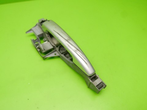 KLAMKA ZEWNĘTRZNA PRZÓD LEWA PEUGEOT 3008 I PH1