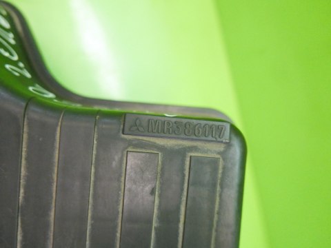 REZONATOR POWIETRZA MITSUBISHI SPACE RUNNER II 2.0