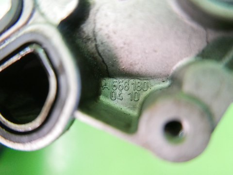 PODSTAWA FILTRA OLEJU MERCEDES VANEO 1.7 CDI 01-05