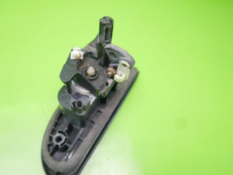 ZAMEK RĄCZKA WKŁADKA KLAPY TYŁ RENAULT SCENIC I ZAMEK RĄCZKA WKŁADKA KLAPY TYŁ RENAULT SCENIC I