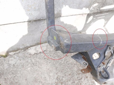 PAS PRZEDNI WZMOCNIENIE CZOŁOWE AUDI A4 B5 2.8 V6 PAS PRZEDNI WZMOCNIENIE CZOŁOWE AUDI A4 B5 2.8 V6