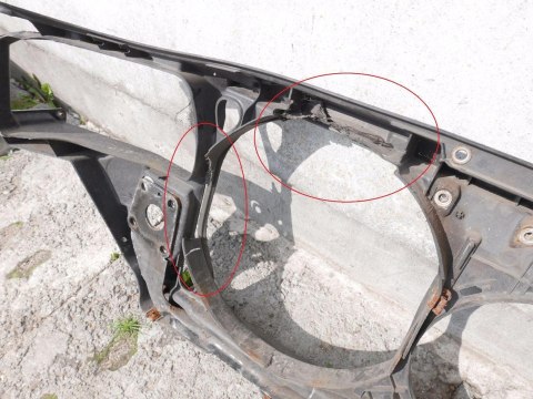 PAS PRZEDNI WZMOCNIENIE CZOŁOWE AUDI A4 B5 2.8 V6 PAS PRZEDNI WZMOCNIENIE CZOŁOWE AUDI A4 B5 2.8 V6