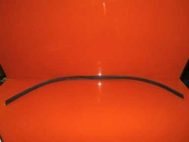 USZCZELKA SZYBY CZOŁOWEJ DOLNA OPEL VECTRA B 95-99 USZCZELKA SZYBY CZOŁOWEJ DOLNA OPEL VECTRA B 95-99