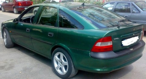 BLENDA LISTWA KLAPY OPEL VECTRA B HB L 282 granat