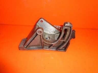 ŁAPA WSPORNIK SILNIKA RENAULT MEGANE I 1.4 8V