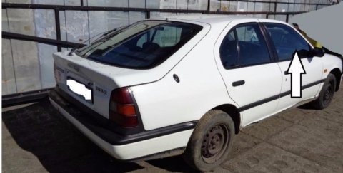 SZYBA DRZWIOWA PRAWA PRZÓD NISSAN PRIMERA P10 HB