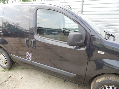 DRZWI PRAWE PRZÓD PRZEDNIE PEUGEOT BIPPER I 632 DRZWI PRAWE PRZÓD PRZEDNIE PEUGEOT BIPPER I 632