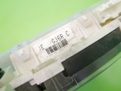 LICZNIK ZEGARY MAZDA 6 I GG 2.0 16V 141KM 02-05