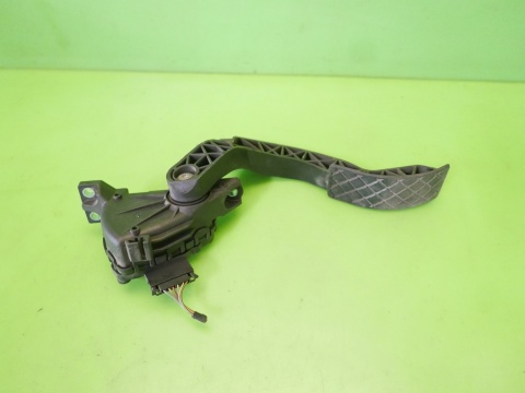 Potencjometr pedał gazu SKODA SUPERB I 3U 1.9 TDI 01-06