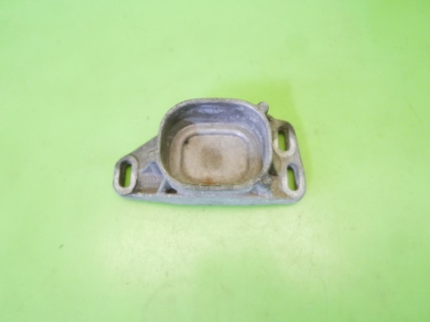 Łapa wspornik silnika SKODA SUPERB I 3U 1.9 TDI 01-06