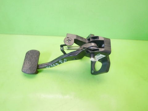 Pedał hamulca automat MERCEDES W169 A180 2.0 CDI 04-08