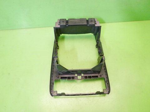 Ramka deski radia MERCEDES W169 A180 CDI 04-08