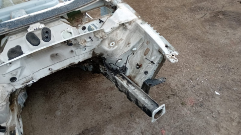 Ćwiartka podłużnica lewa przód LB9A SEAT EXEO I 3R 11-13 Ćwiartka podłużnica lewa przód LB9A SEAT EXEO I 3R 11-13