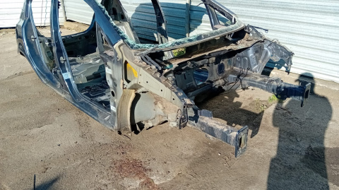 Ćwiartka podłużnica prawa przód Z168 OPEL CORSA D 06-11